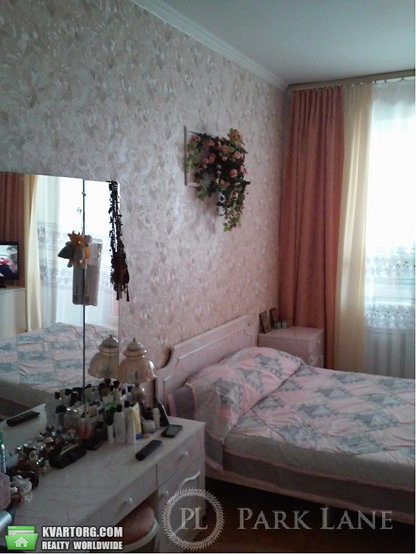Sell 3-room apartment. Киев, Єфремова — photo 3