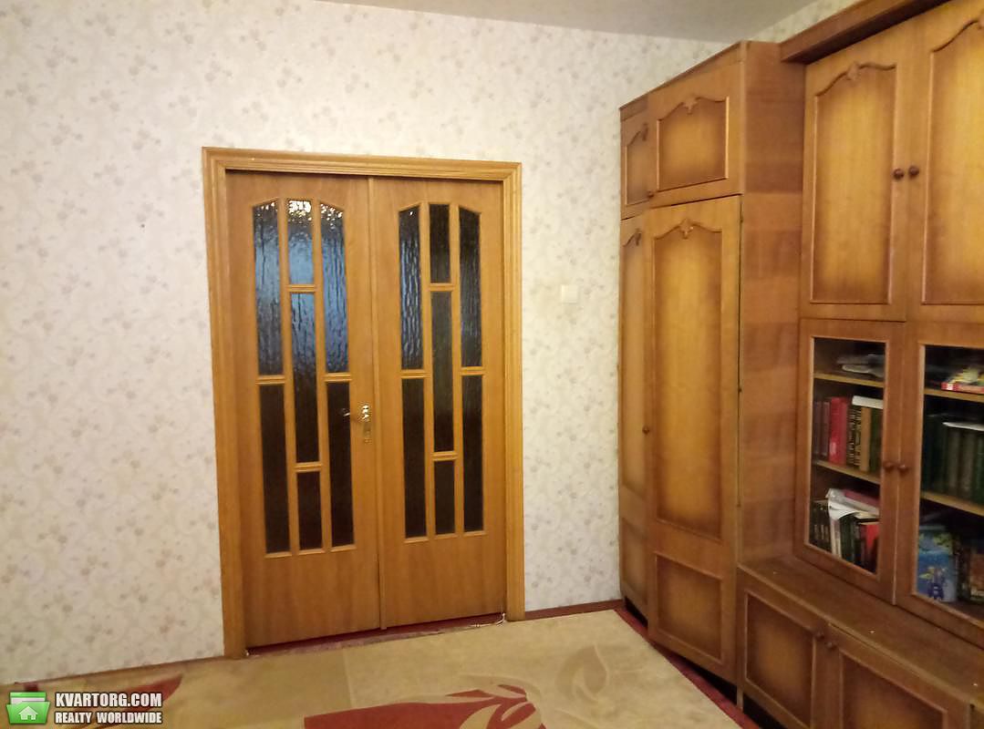Sell 3-room apartment. Киев,  Бережанская — photo 1