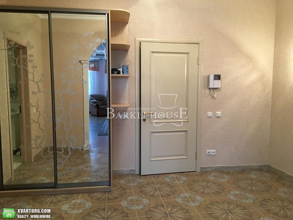 Rent out 3-room apartment. Киев,  Мельникова — photo 9