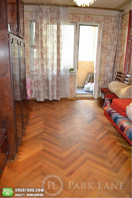 Sell 3-room apartment. Киев,  Печенежская — photo 1