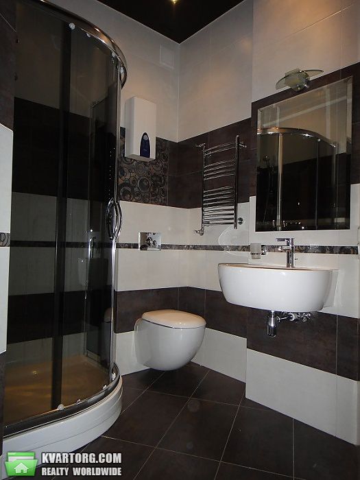 Rent out 3-room apartment. Киев,  Хоривая — photo 8