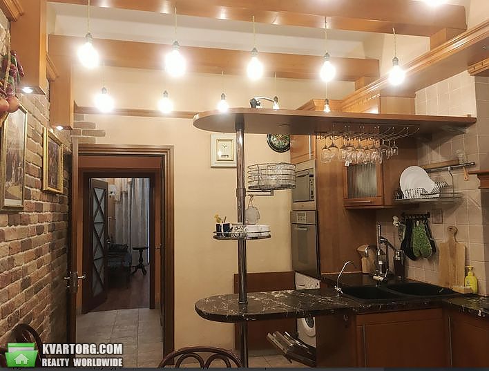 Rent out 5-room apartment. Киев,  Франко — photo 5