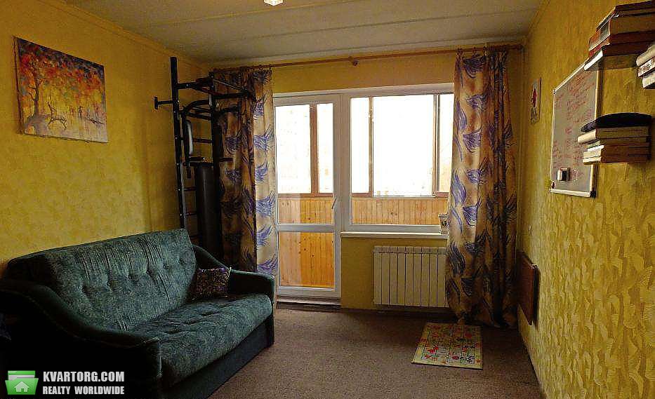 Sell 3-room apartment. Киев,  Григоровича-Барского — photo 2