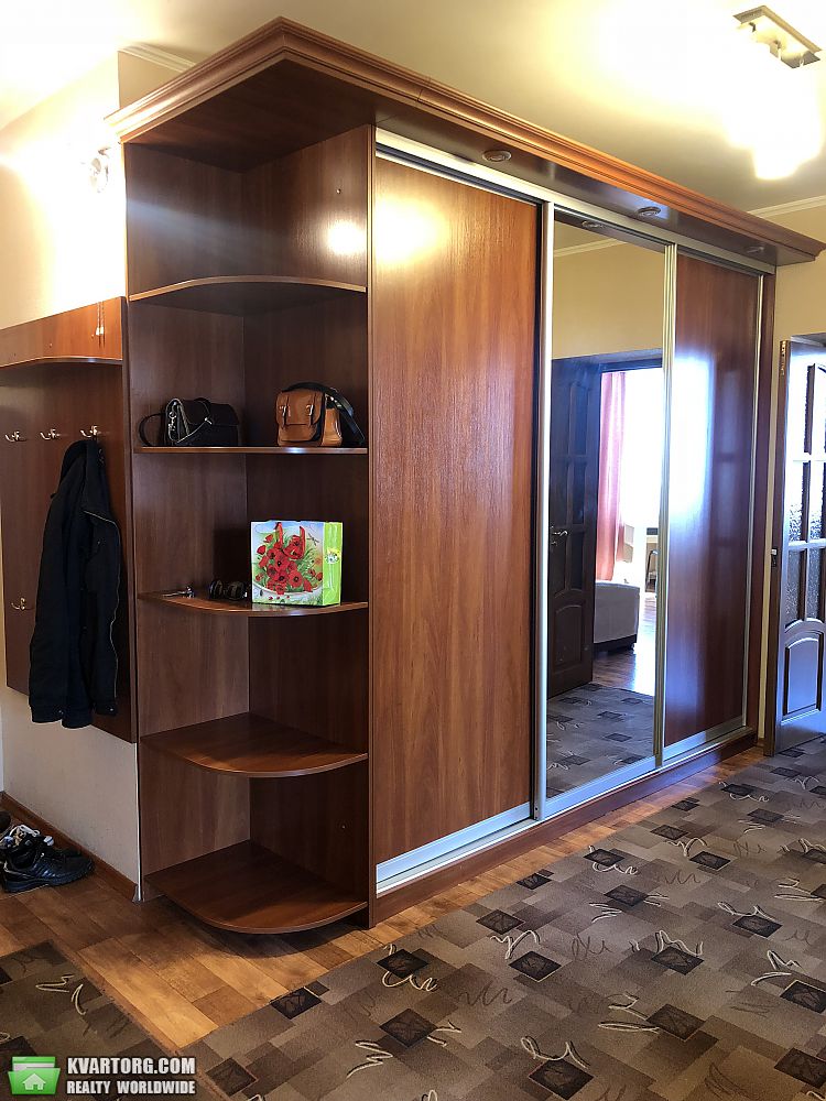 Rent out 2-room apartment. Киев,  Урловская — photo 6