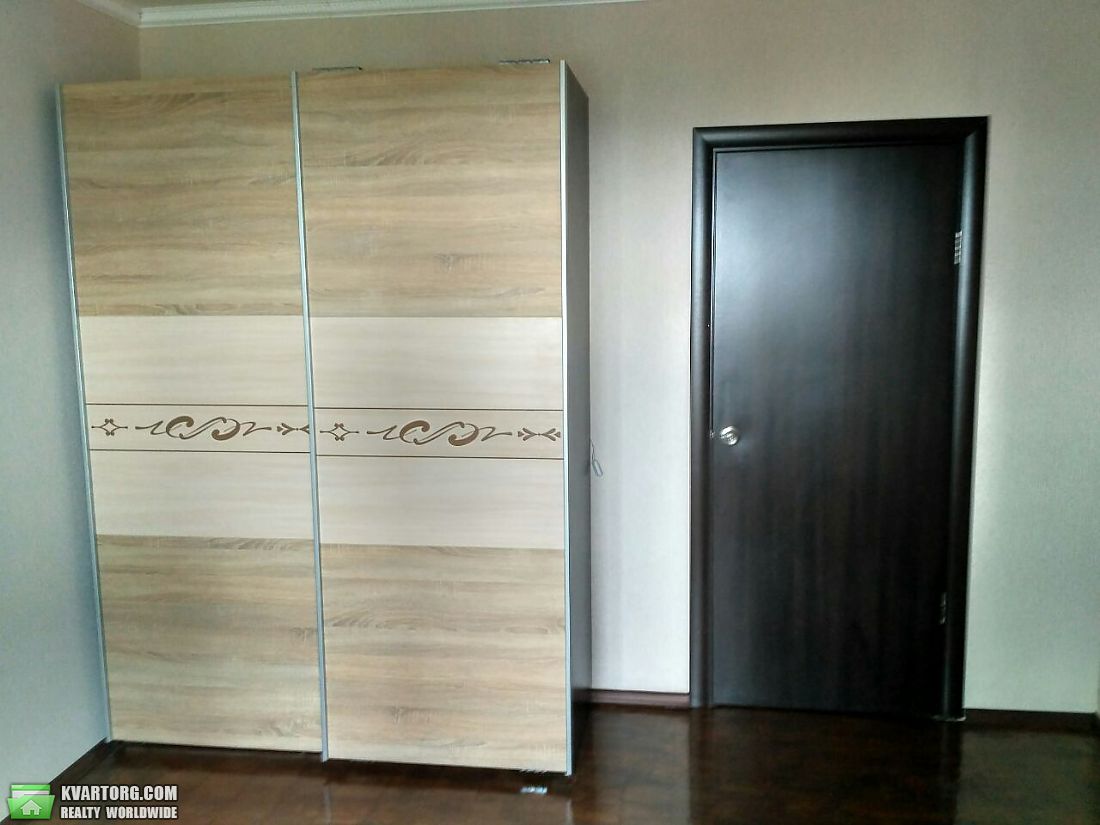 Sell 4-room apartment. Киев,  Порика — photo 2