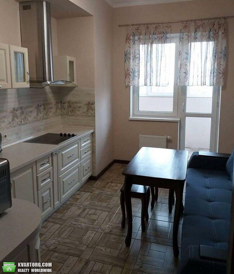 Rent out 1-room apartment. Киев,  Драгомирова — photo 3
