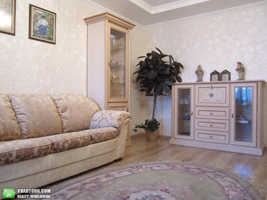 Sell 2-room apartment. Киев,  Пчелки — photo 1