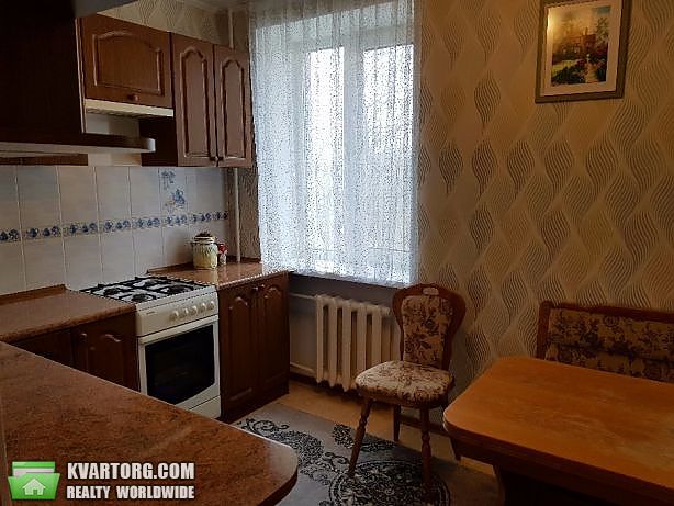 Rent out 1-room apartment. Киев,  Кловский спуск — photo 1