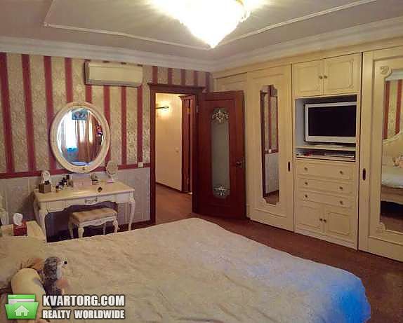Sell 4-room apartment. Днепропетровск, Победа-6 — photo 9