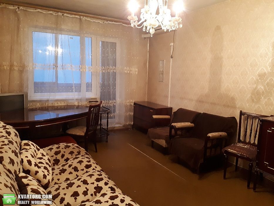Rent out 2-room apartment. Киев, Приречная — photo 4