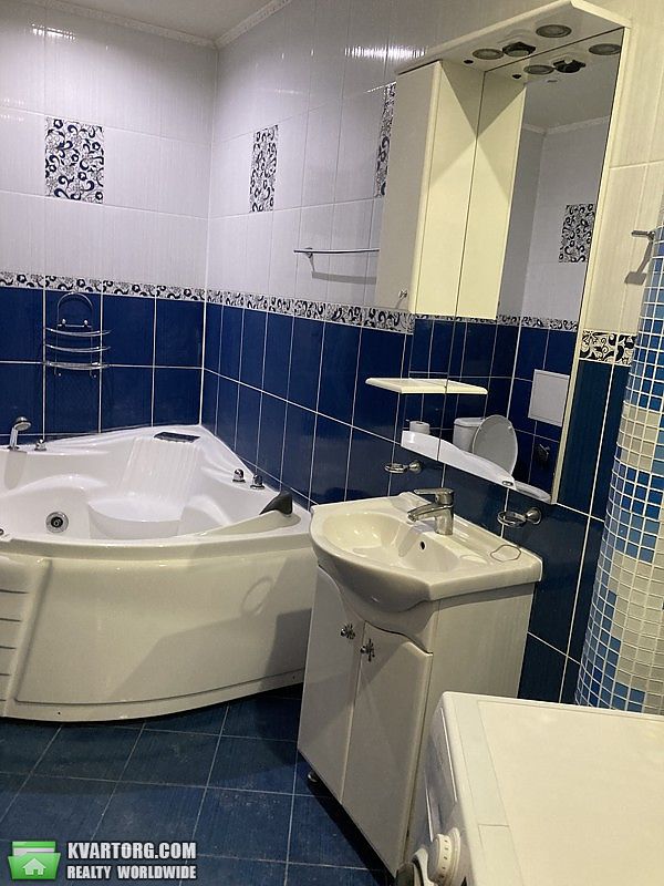 Rent out 2-room apartment. Киев, Милославская — photo 7