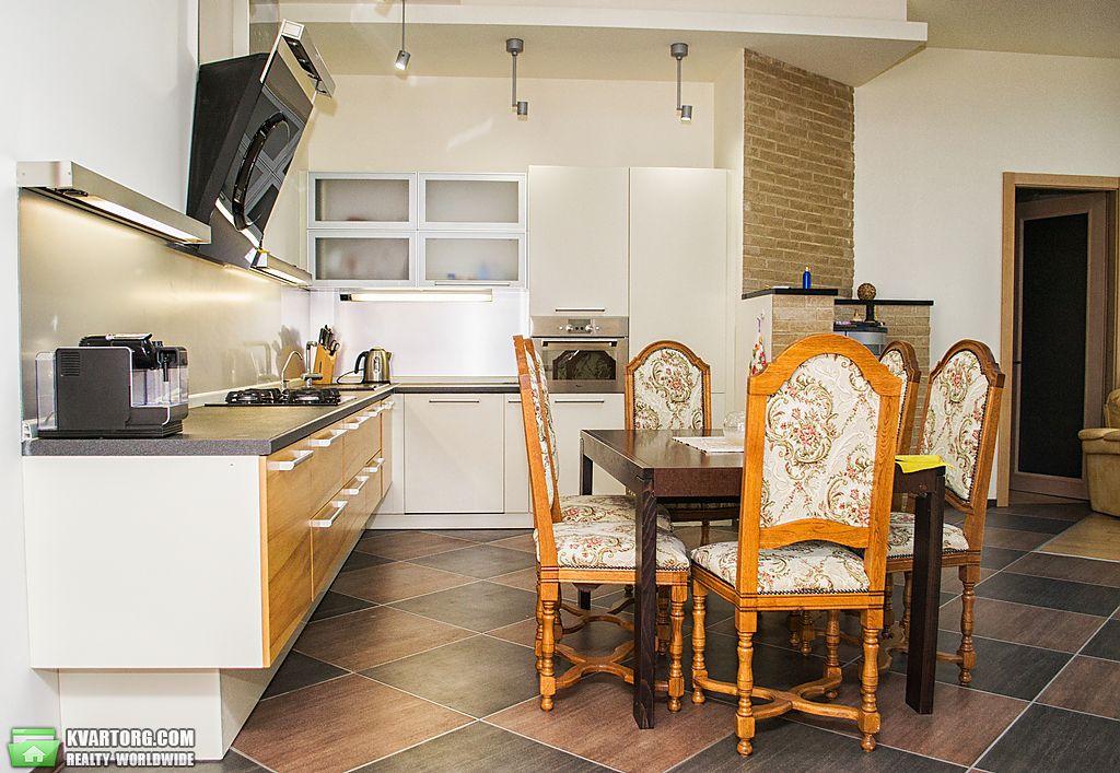 Rent out 4-room apartment. Днепропетровск, жк Эльбрус — photo 4