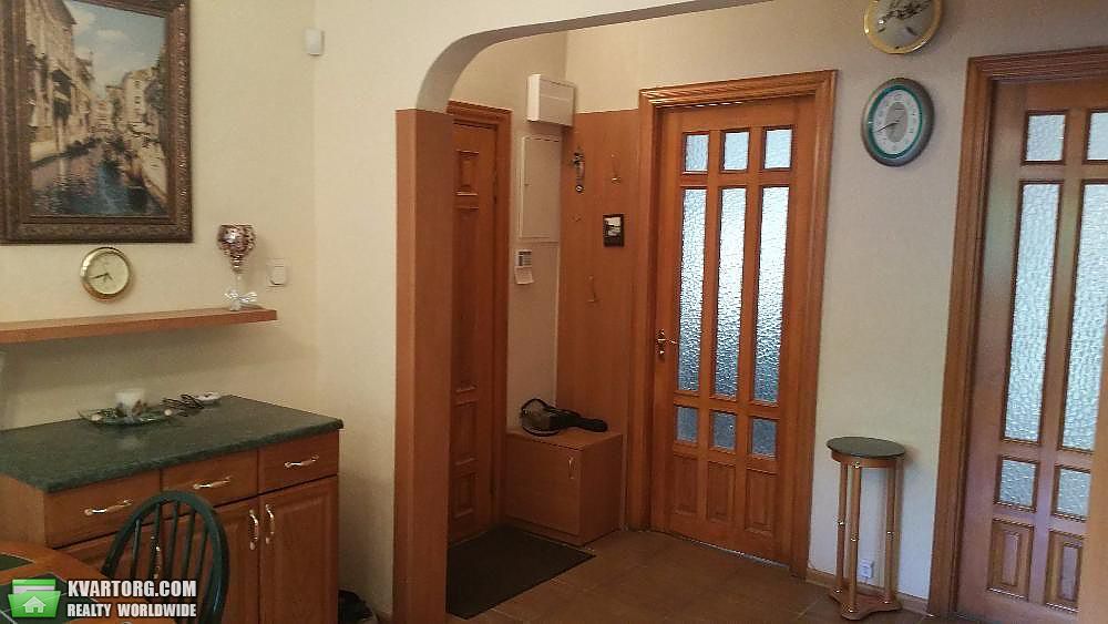 Rent out 3-room apartment. Киев,  Антоновича — photo 3