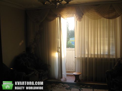 Sell 3-room apartment. Днепропетровск, Космонавтов — photo 1