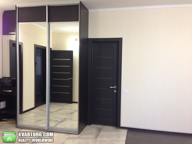 Rent out 2-room apartment. Киев,  Туманяна — photo 4