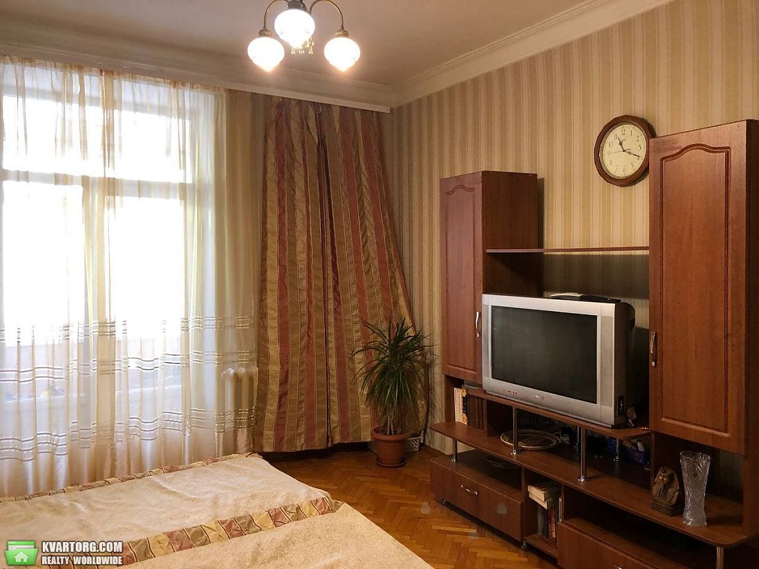 Sell 3-room apartment. Днепропетровск,  Вокзальная пл. — photo 1