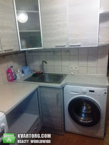 Sell 2-room apartment. Киев,  Ереванская — photo 1