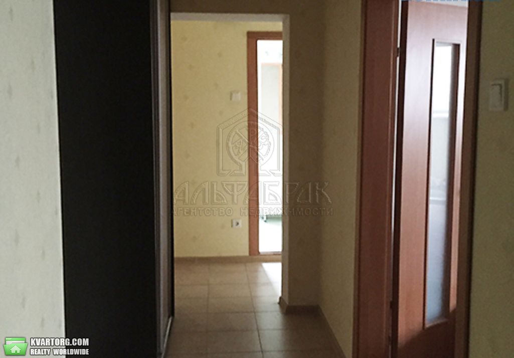 Sell 2-room apartment. Киев,  Урловская — photo 3