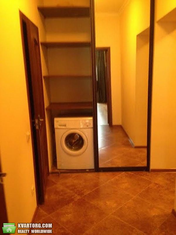 Rent out 2-room apartment. Киев,  Мельникова — photo 5