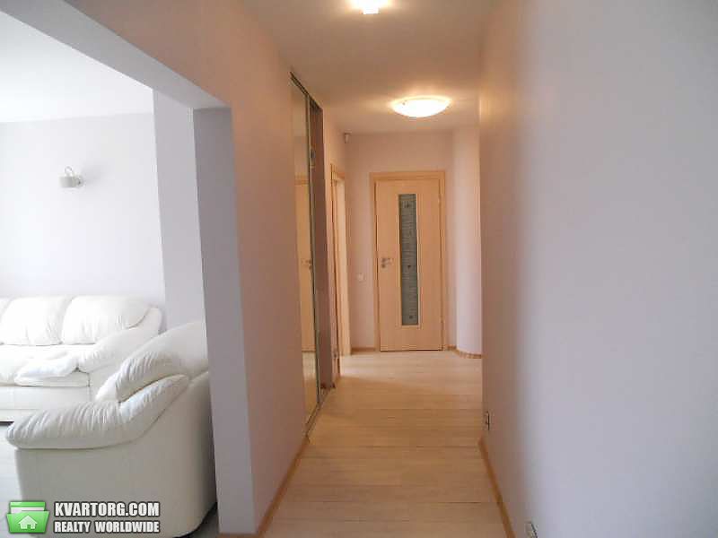Sell 2-room apartment. Харьков, проспект Гагарина — photo 1