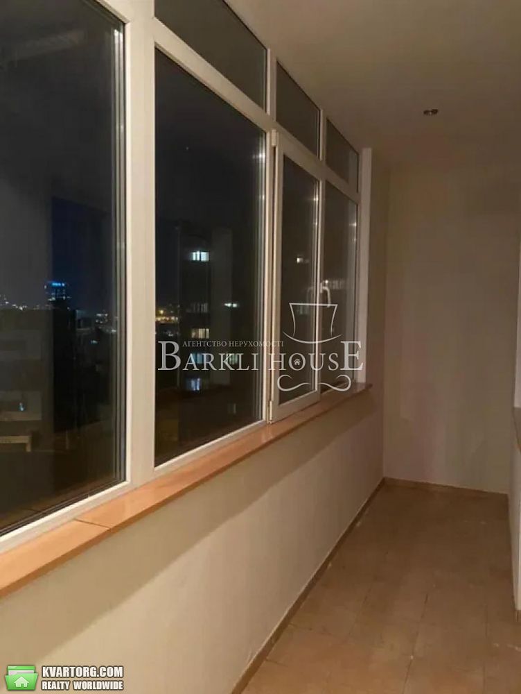 Rent out 2-room apartment. Киев,  Черновола — photo 9