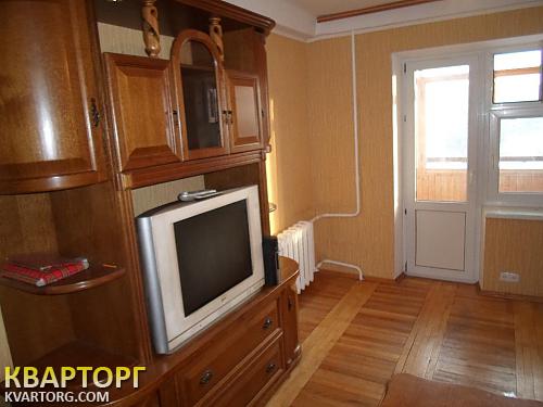 Sell 2-room apartment. Киев,  40-летия Октября просп — photo 1