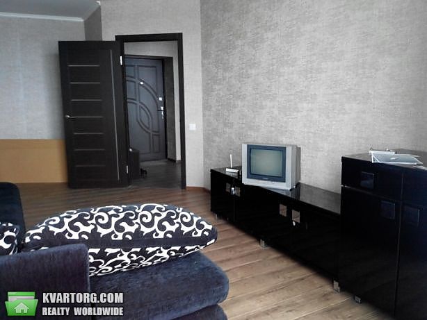 Rent out 1-room apartment. Киев,  Европейская пл — photo 7