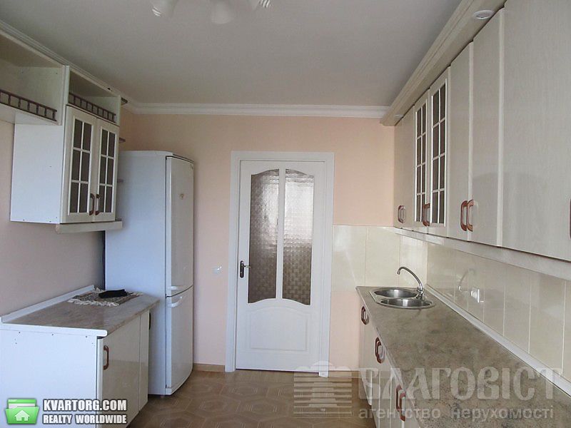 Sell 3-room apartment. Киев,  Бажана — photo 10