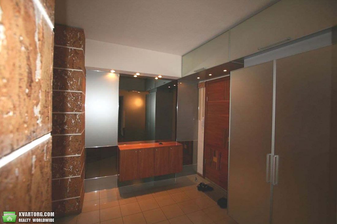 Sell 4-room apartment. Днепропетровск, Набережная Ленина — photo 4
