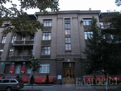 Sell 4-room apartment. Киев, Шелковичная — photo 1