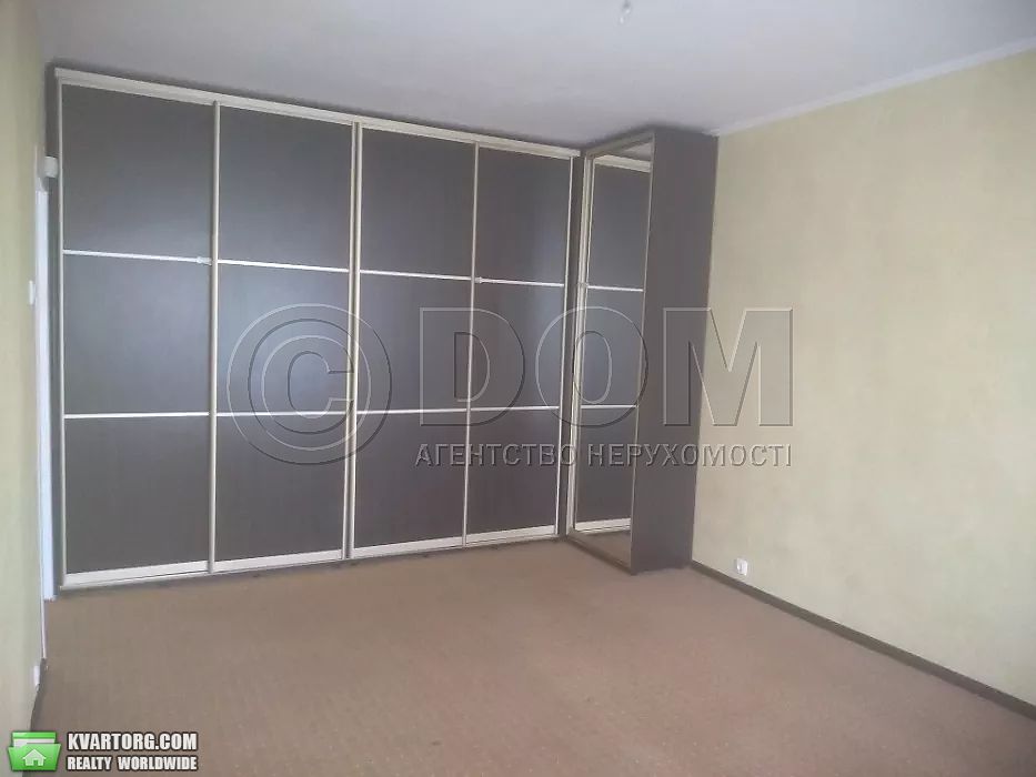 Sell 2-room apartment. Киев, Маяковского — photo 1