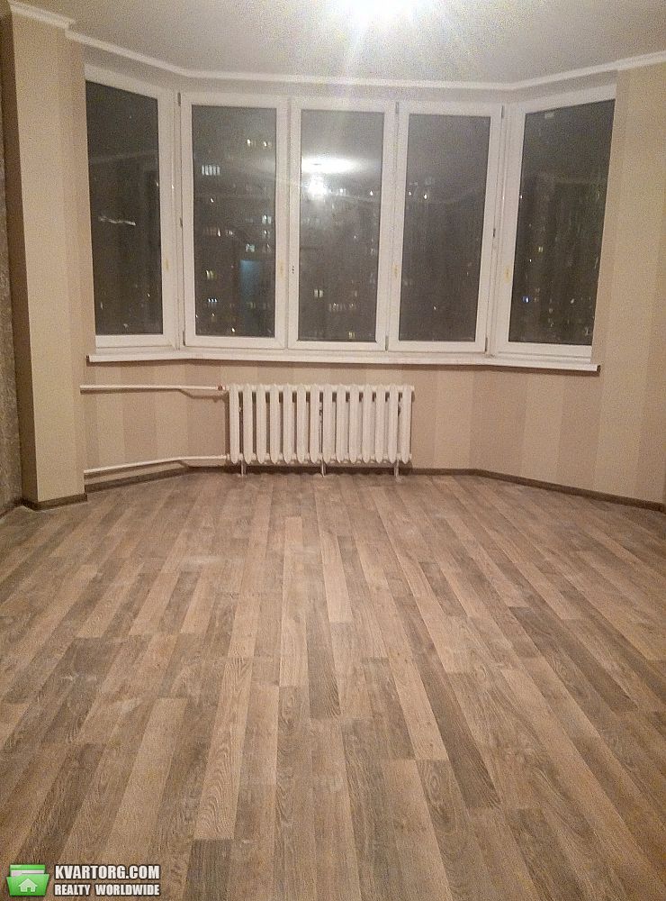 Rent out 2-room apartment. Киев,  Пчелки — photo 1