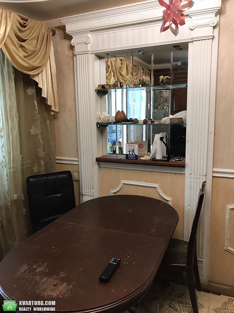 Sell 3-room apartment. Киев,  Срибнокильская — photo 9