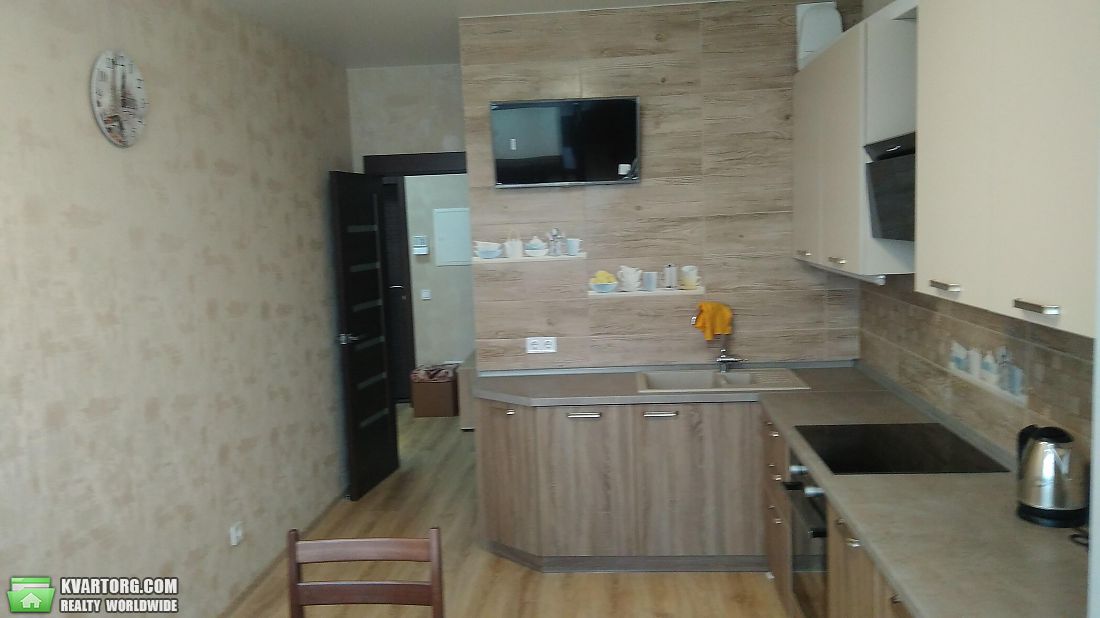 Rent out 1-room apartment. Киев,  Феодосийская — photo 9