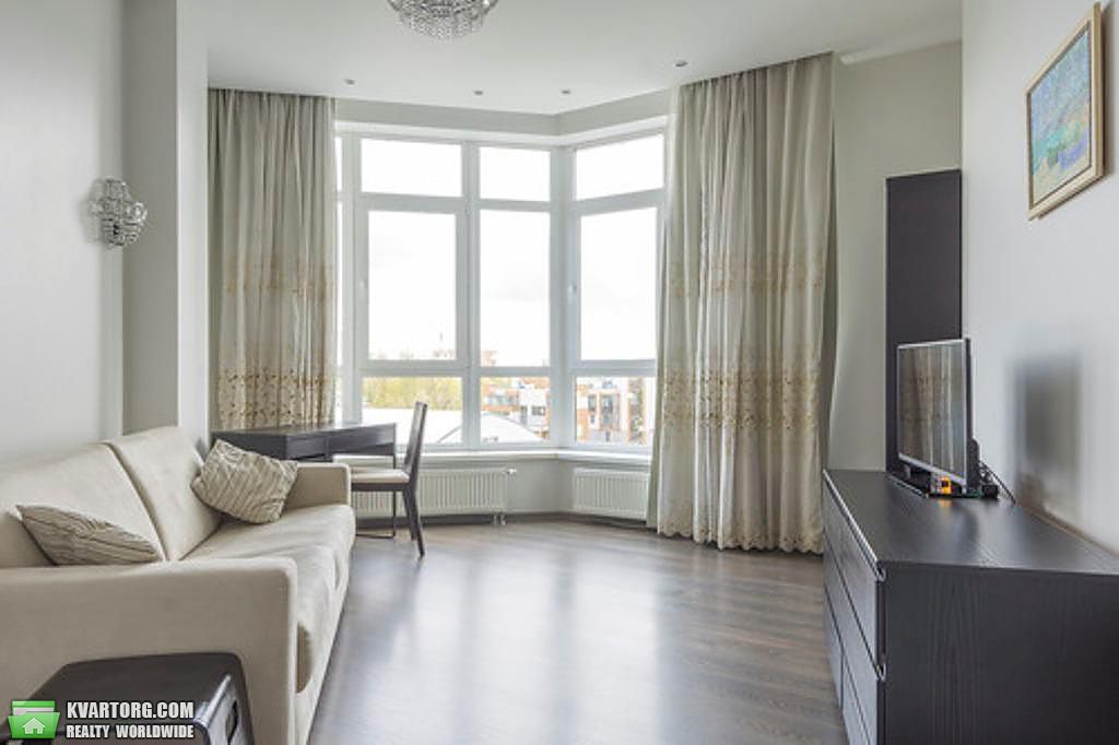Rent out 2-room apartment. Киев,  Драгомирова — photo 1