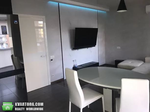 Rent out 2-room apartment. Киев, Замковецкая — photo 4