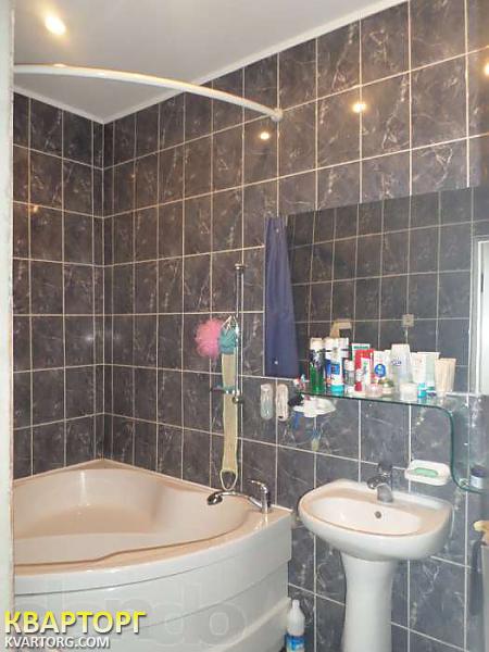 Sell 3-room apartment. Киев,  Севастопольская — photo 4
