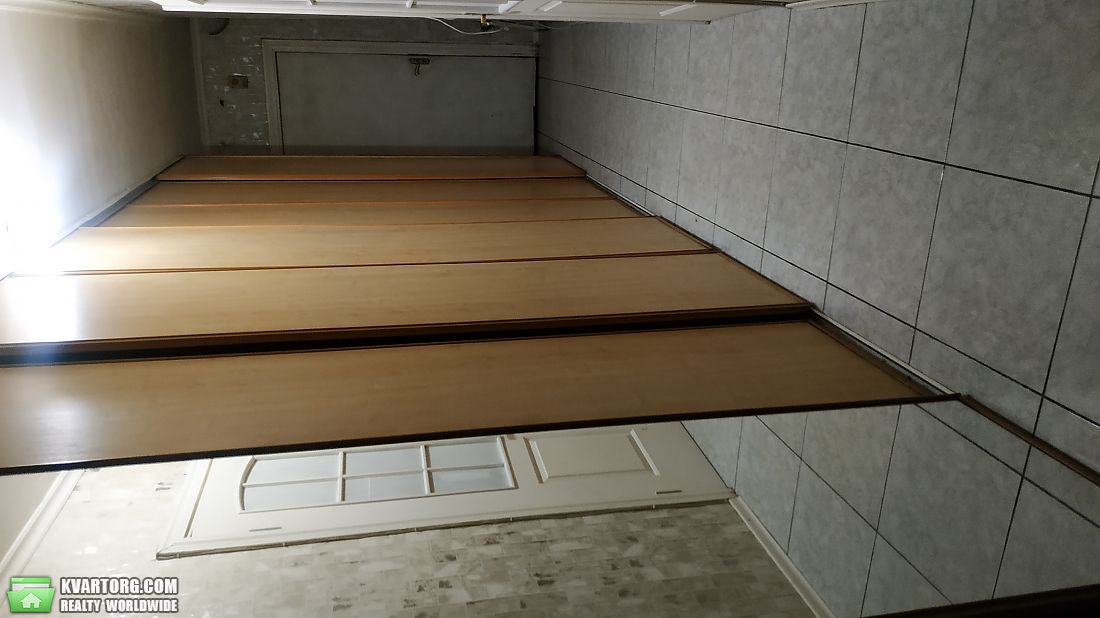 Sell 3-room apartment. Киев,  Привокзальная — photo 1