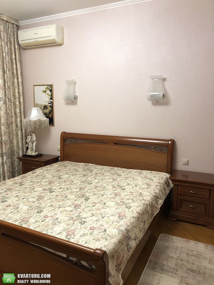 Rent out 3-room apartment. Киев,  Барбюса — photo 4