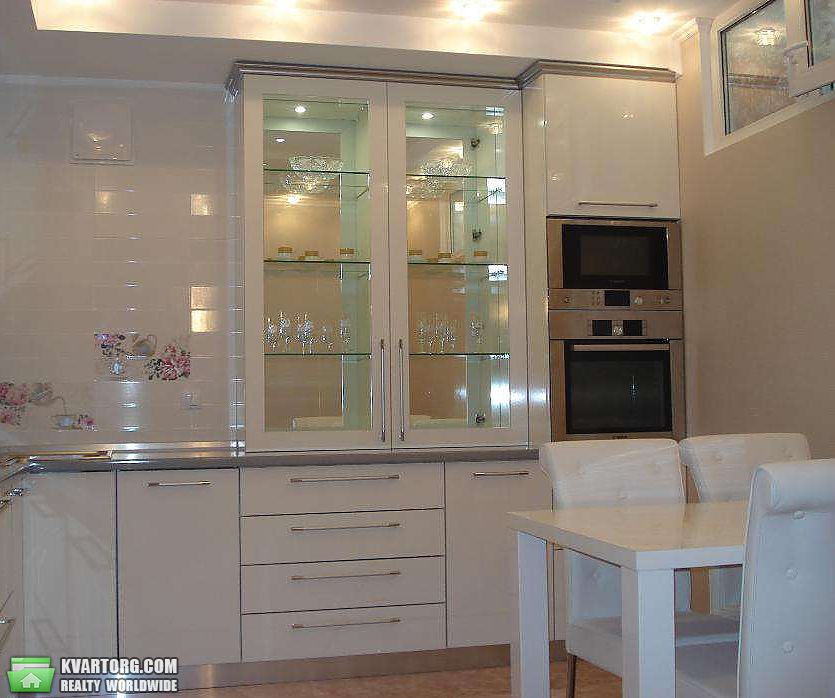 Sell 3-room apartment. Киев,  Ломоносова — photo 1