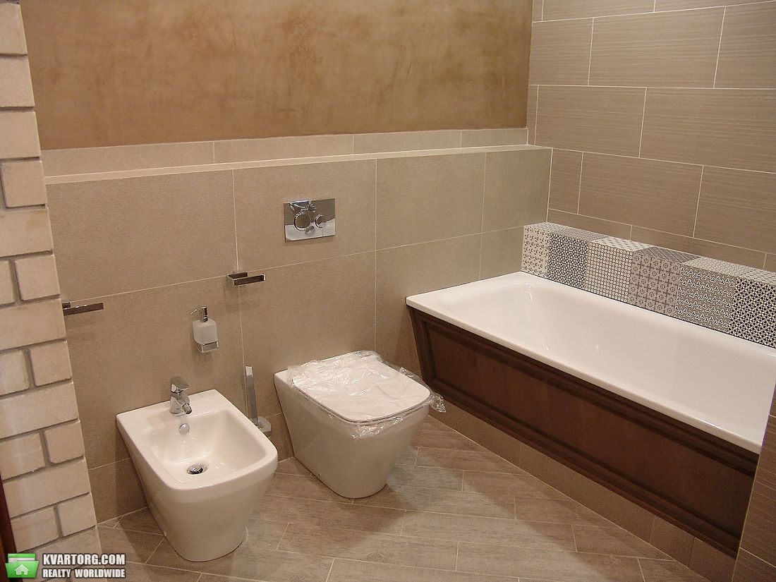 Sell 3-room apartment. Киев,  Драгомирова — photo 8