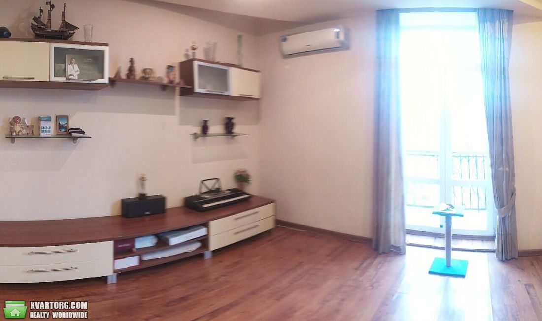 Sell 3-room apartment. Донецк, Университетская — photo 1