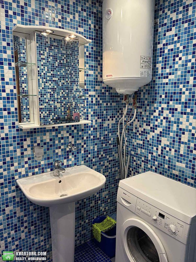 Rent out 1-room apartment. Киев, Дачна — photo 7