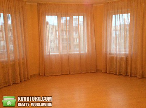 Rent out 3-room apartment. Киев, Никольско-Слободская — photo 3