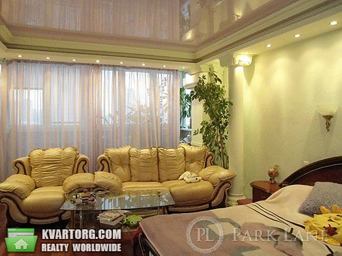 Sell 2-room apartment. Киев,  Срибнокильская — photo 1