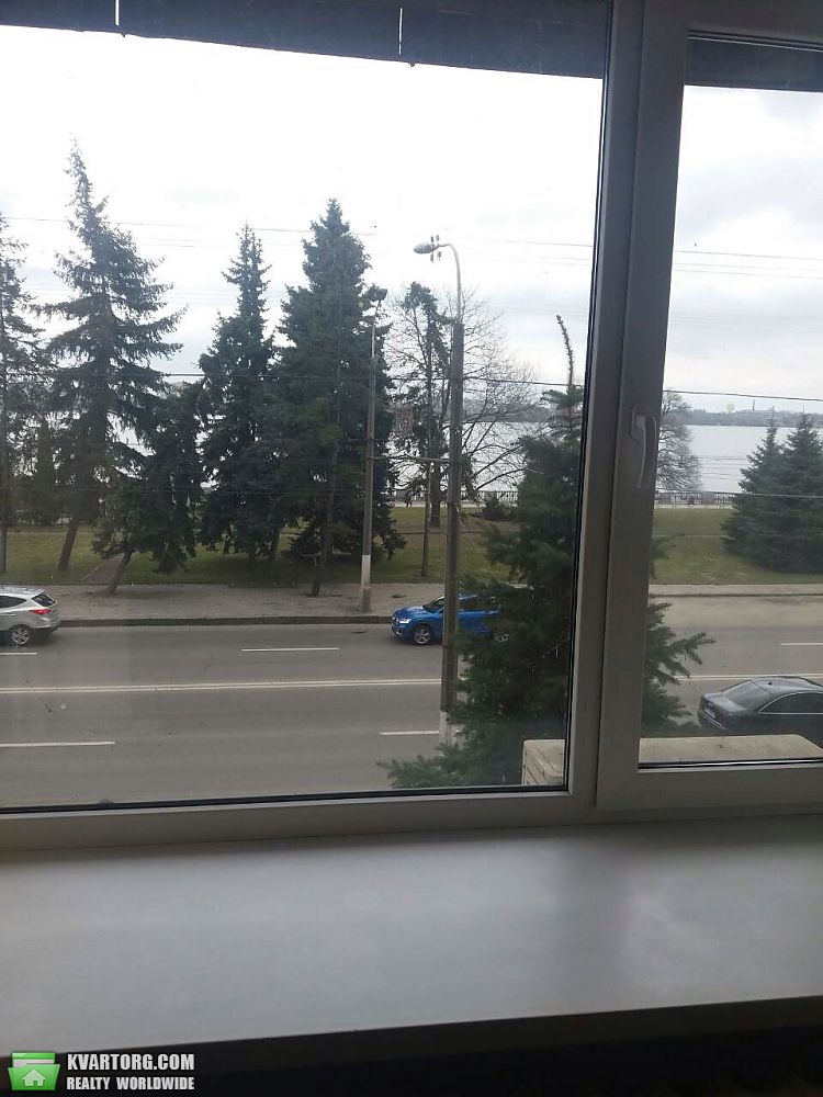 Sell 2-room apartment. Днепропетровск, Набережная Ленина — photo 1
