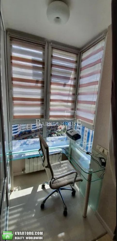 Rent out 3-room apartment. Киев, Сикорского — photo 8