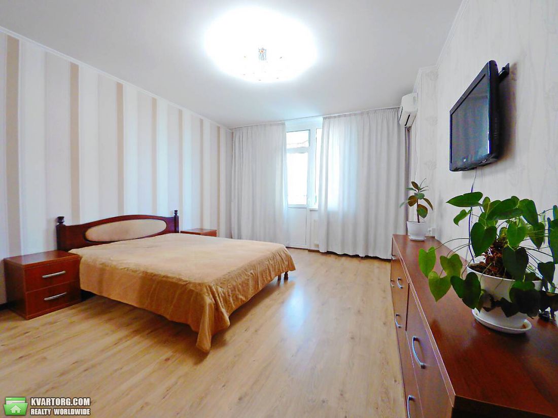Rent out 2-room apartment. Киев,  Вильямса — photo 2