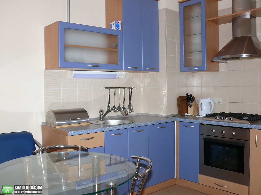 Rent out 3-room apartment. Киев, Волошская — photo 8