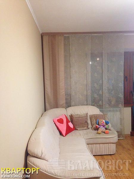 Sell 2-room apartment. Киев,  Героев Днепра — photo 1